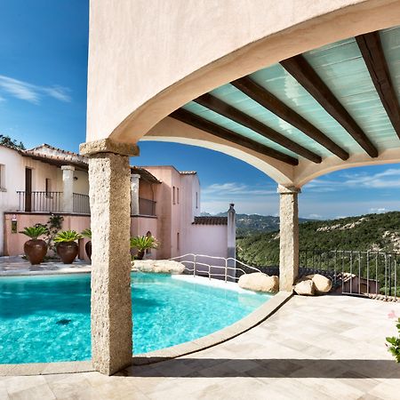 Hotel Arathena San Pantaleo Exterior foto