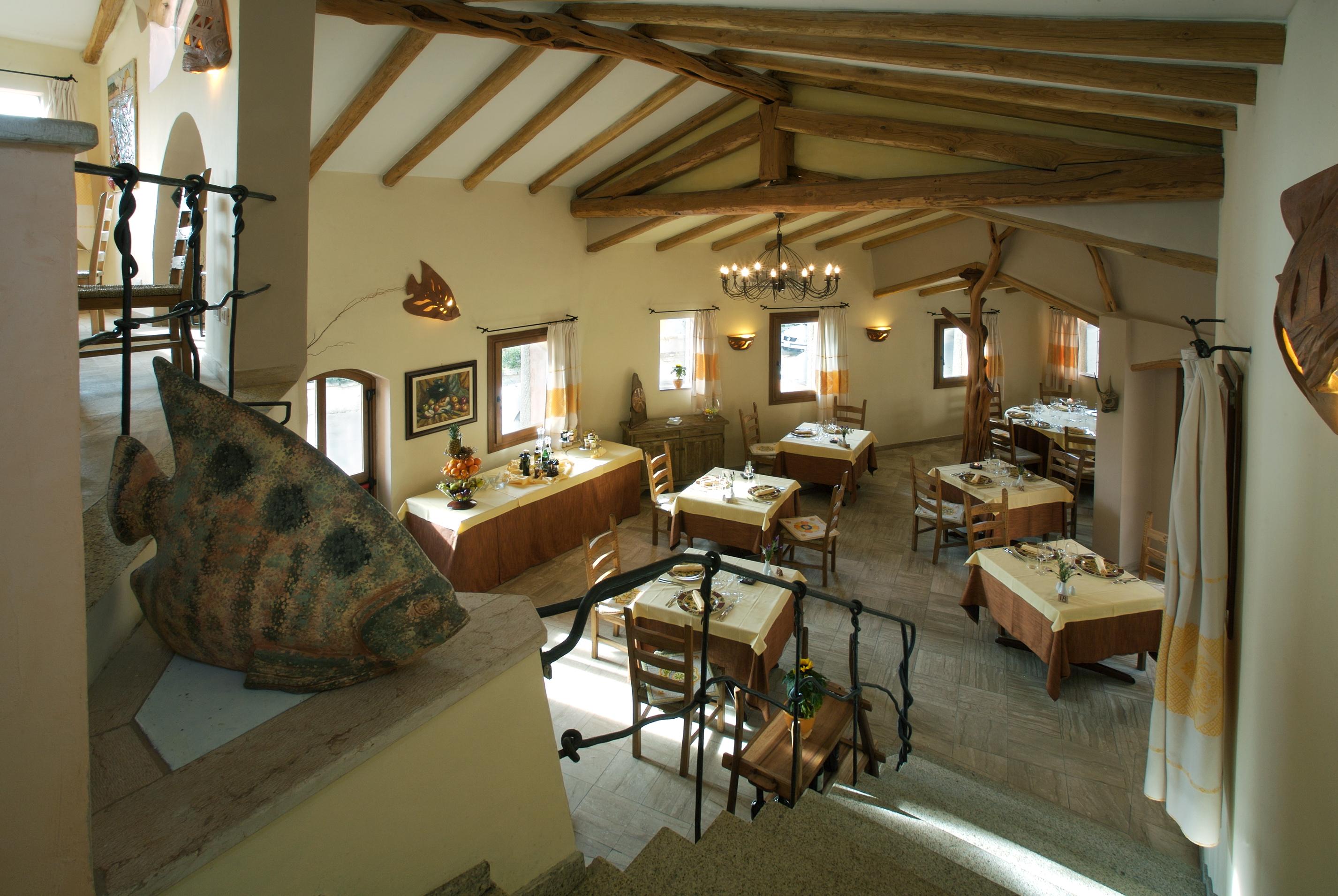 Hotel Arathena San Pantaleo Exterior foto
