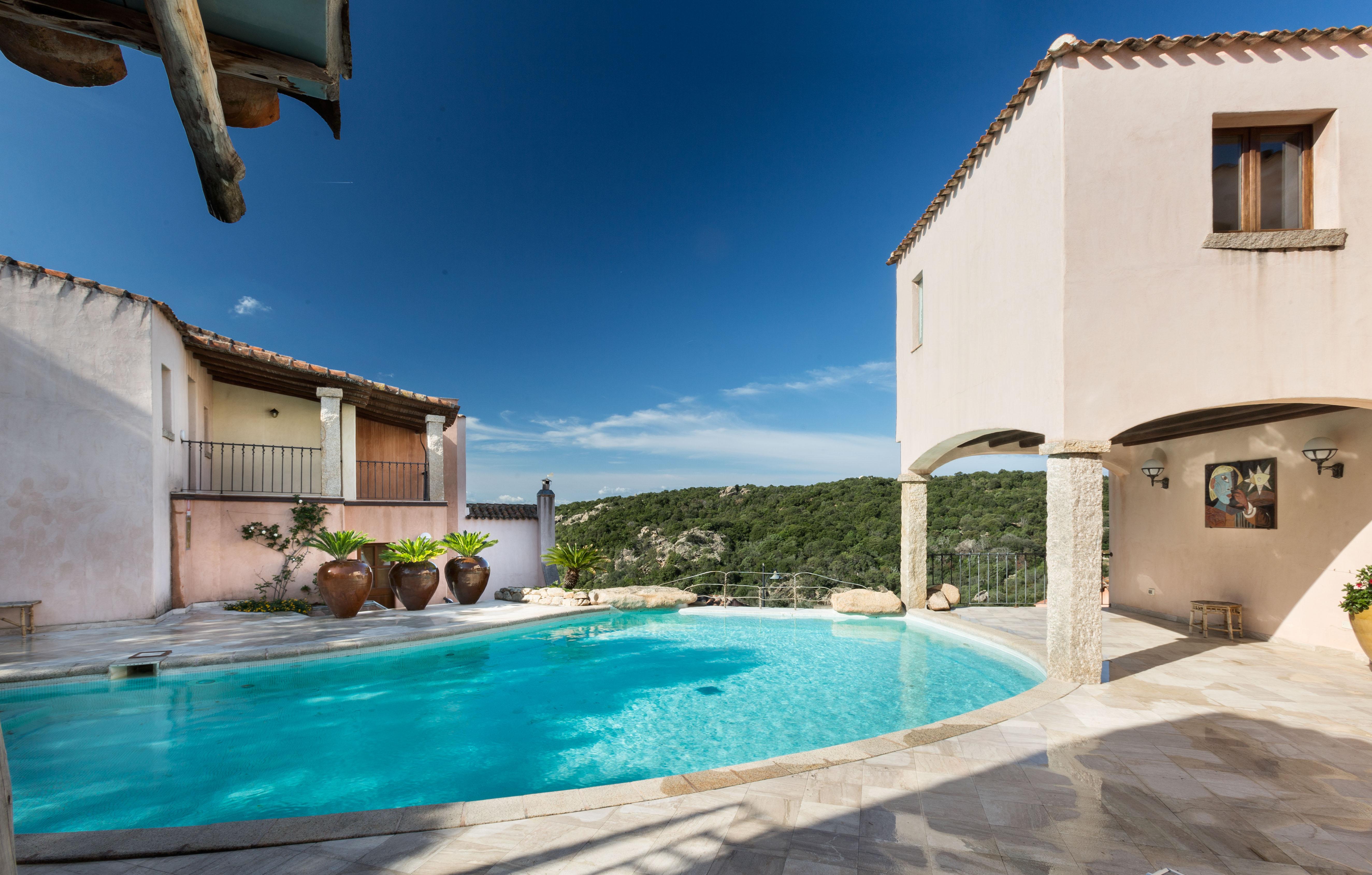 Hotel Arathena San Pantaleo Exterior foto