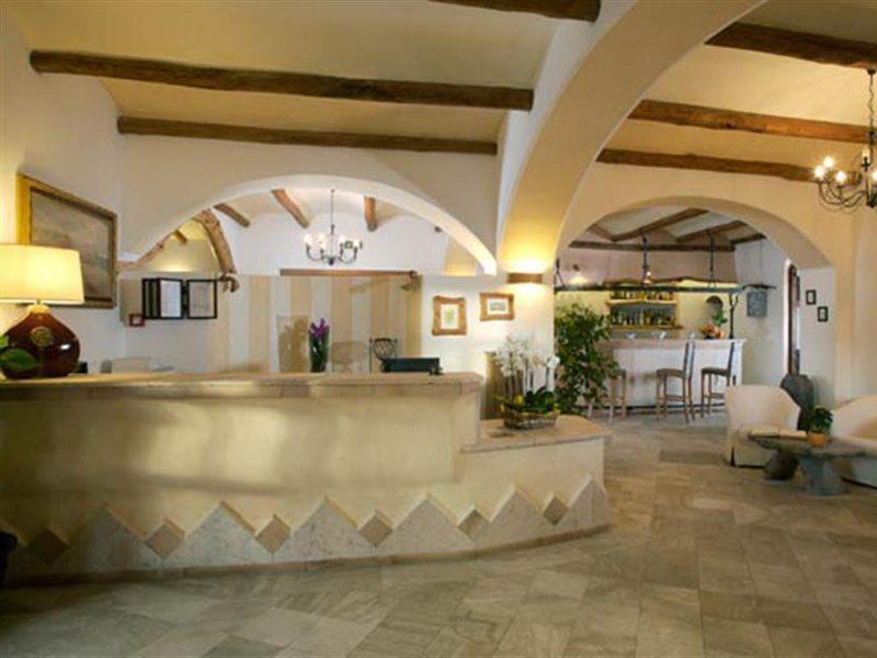 Hotel Arathena San Pantaleo Exterior foto