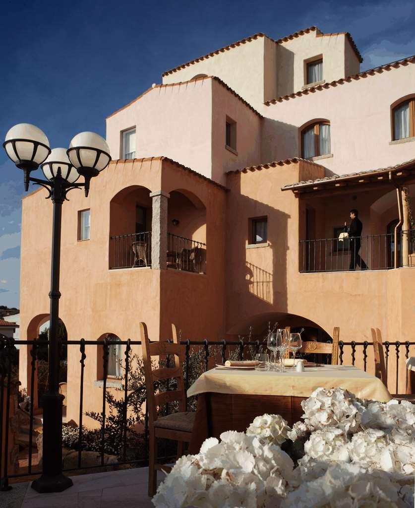 Hotel Arathena San Pantaleo Exterior foto